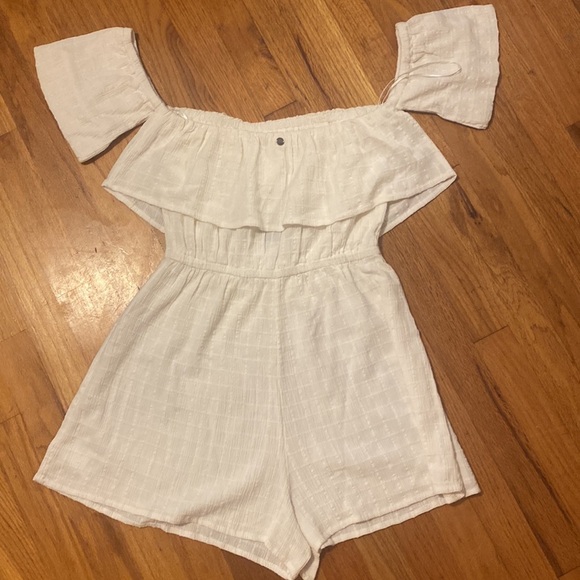 Roxy Romper - Picture 10 of 11